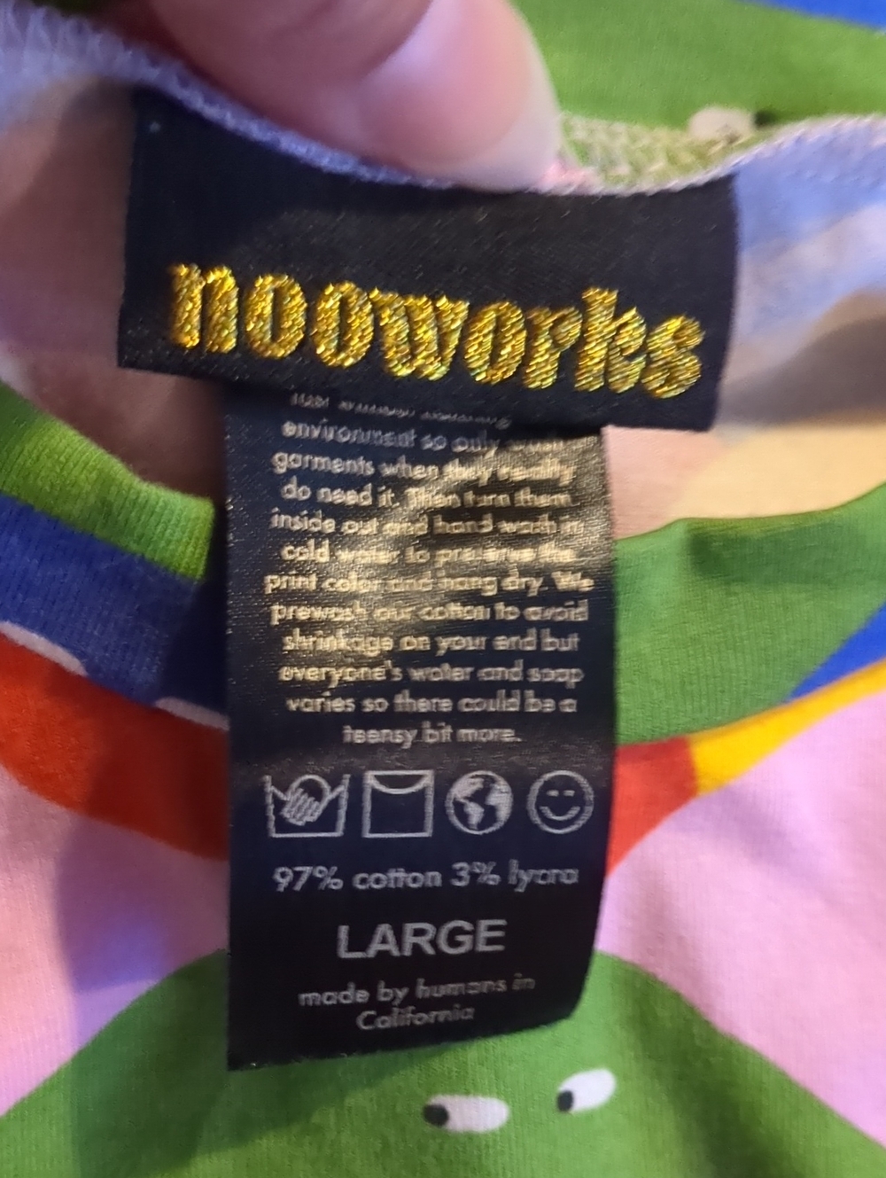 Nooworks Rainbow Lumps Puff Top Lauren Cat West Graphic Print Statement L - Picture 2 of 7